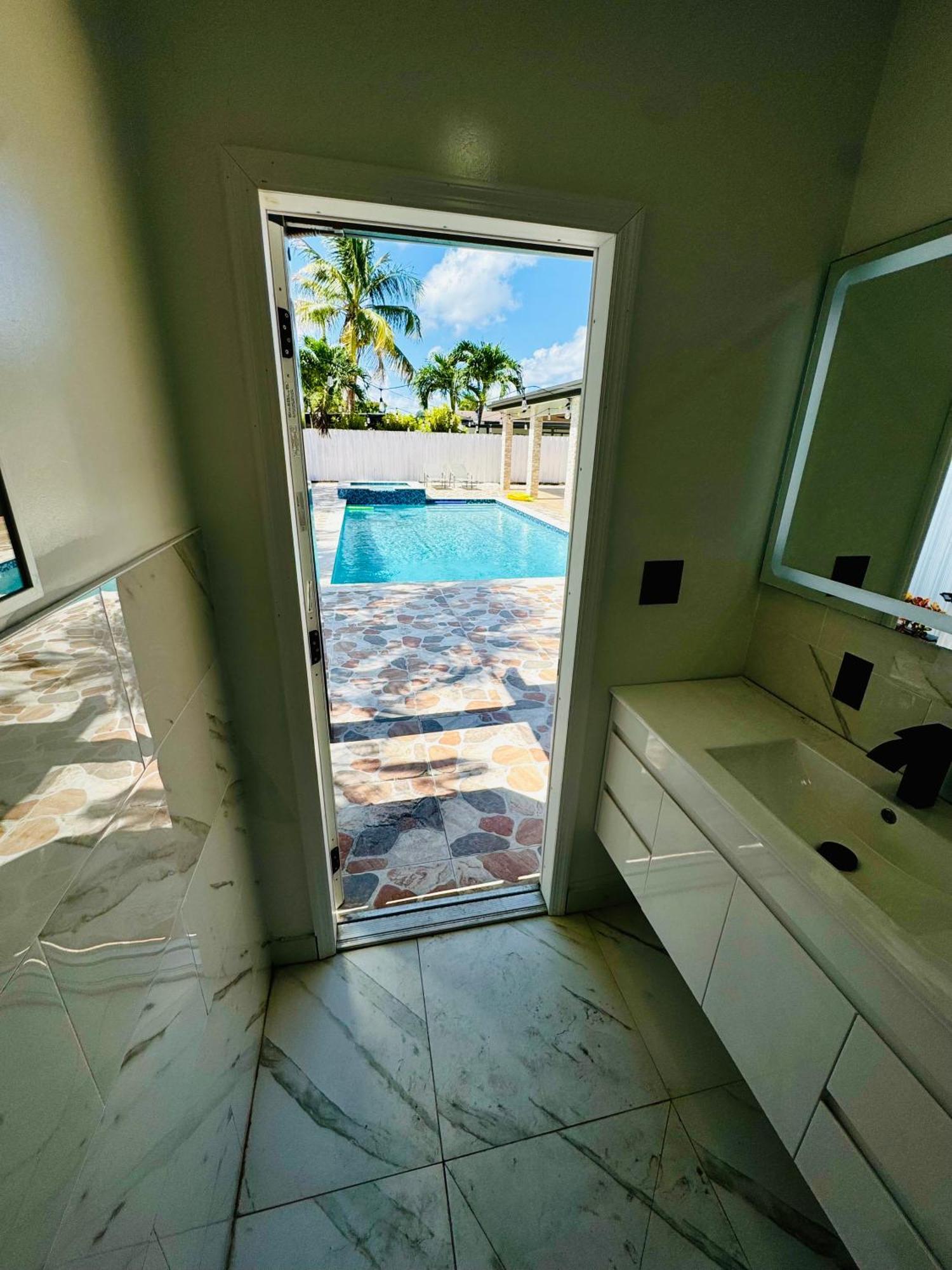Heated Pool Hot Tub Miami Villa Екстериор снимка